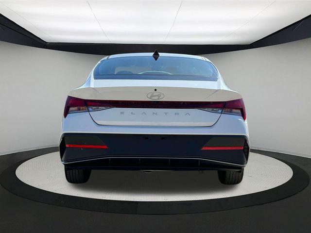 new 2025 Hyundai Elantra car, priced at $21,086