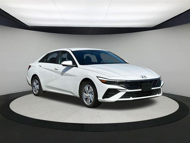 new 2025 Hyundai Elantra car, priced at $21,086