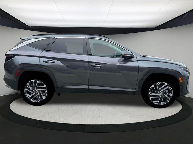 new 2025 Hyundai TUCSON Hybrid car, priced at $43,330