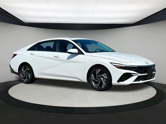 new 2024 Hyundai Elantra car, priced at $27,285