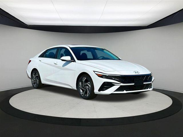 new 2024 Hyundai Elantra car, priced at $27,285