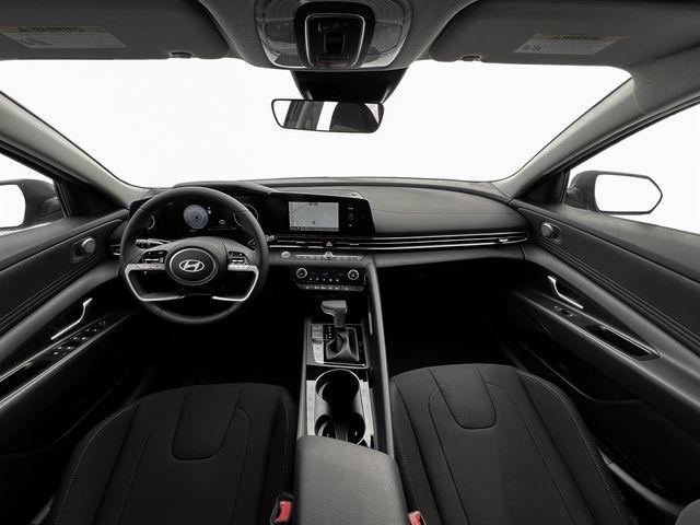 new 2024 Hyundai Elantra car, priced at $27,285