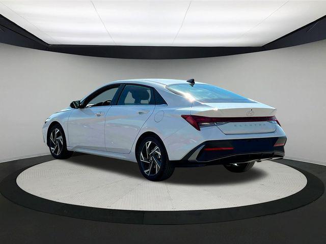 new 2024 Hyundai Elantra car, priced at $27,285