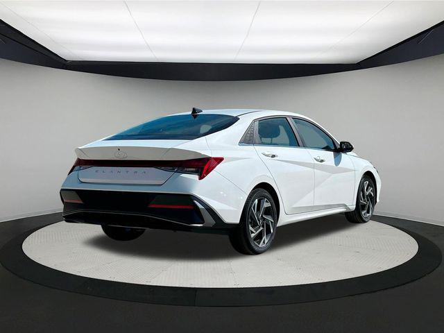 new 2024 Hyundai Elantra car, priced at $27,285