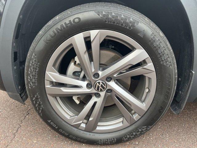 used 2024 Volkswagen Atlas Cross Sport car, priced at $37,589