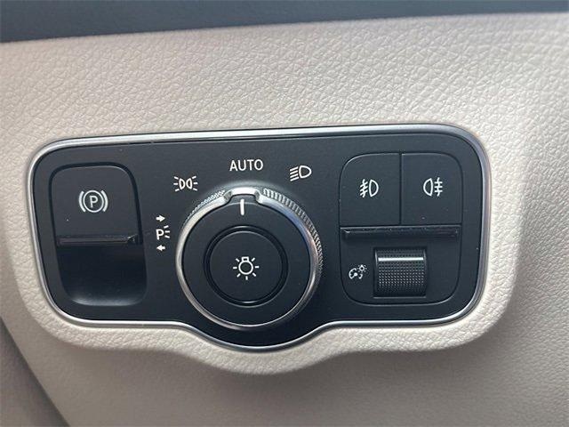 used 2022 Mercedes-Benz GLB 250 car, priced at $31,988