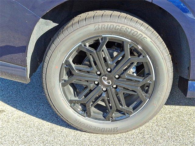 new 2026 INFINITI QX80 car, priced at $104,835