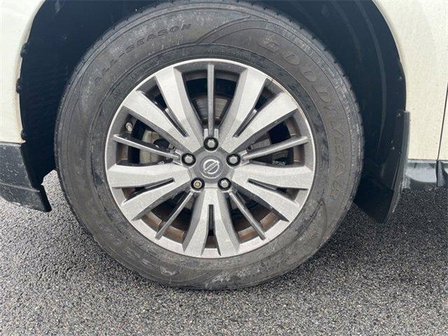 used 2019 Nissan Pathfinder car, priced at $18,389