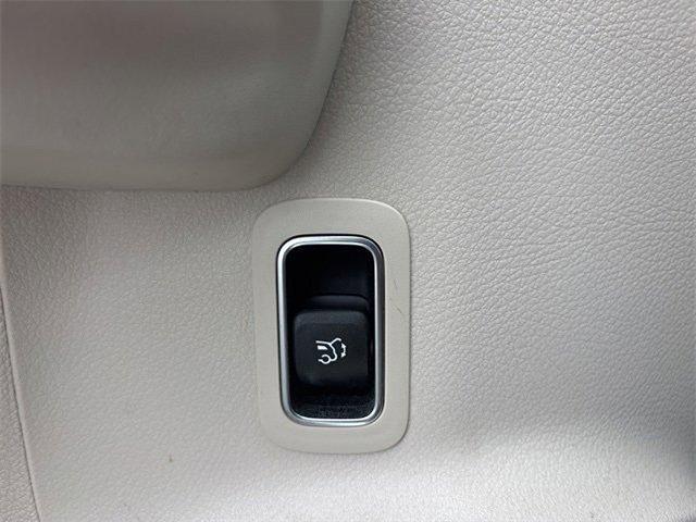 used 2021 Mercedes-Benz GLB 250 car, priced at $25,788