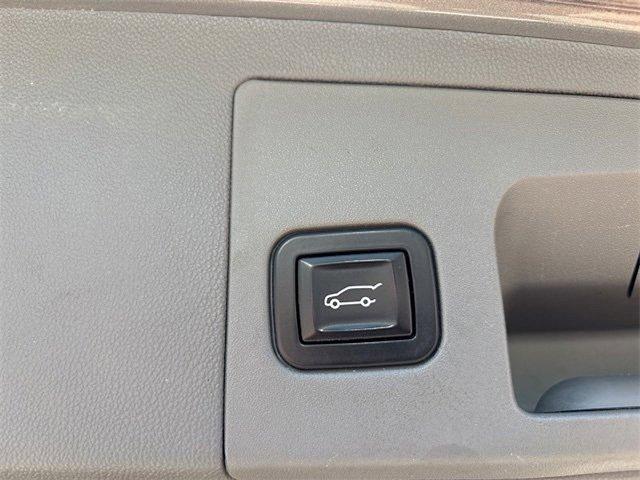used 2018 Cadillac XT5 car, priced at $17,289