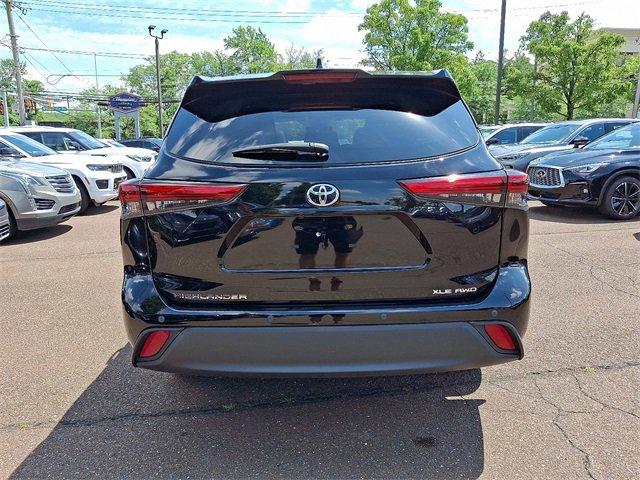 used 2023 Toyota Highlander car, priced at $38,994