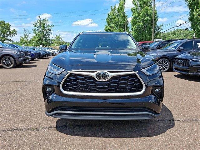 used 2023 Toyota Highlander car, priced at $38,994