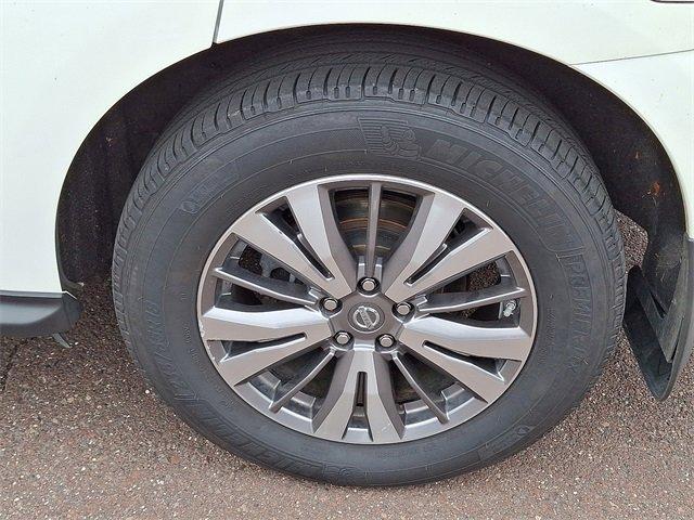 used 2018 Nissan Pathfinder car, priced at $13,994