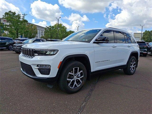 used 2024 Jeep Grand Cherokee car, priced at $35,989