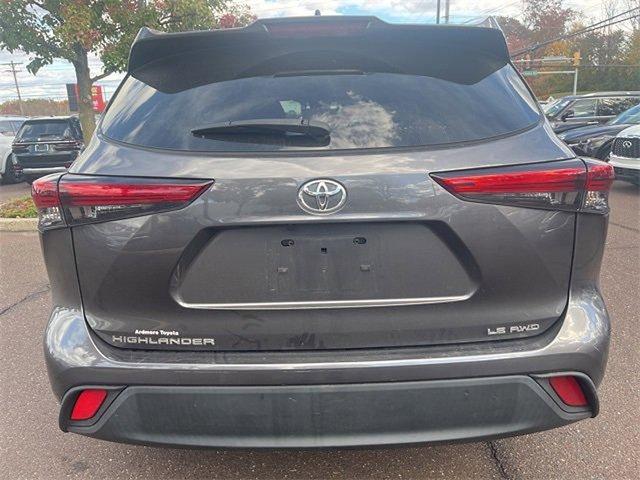 used 2022 Toyota Highlander car, priced at $28,894