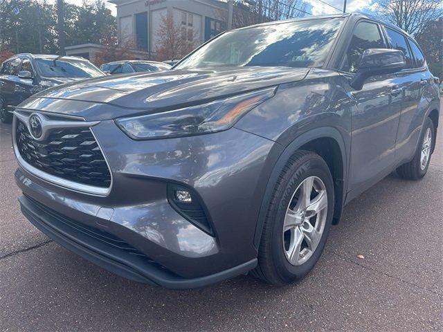 used 2022 Toyota Highlander car, priced at $28,894