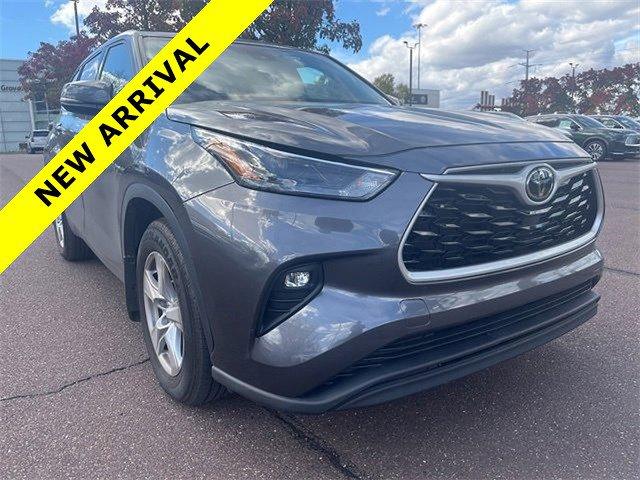 used 2022 Toyota Highlander car, priced at $28,894