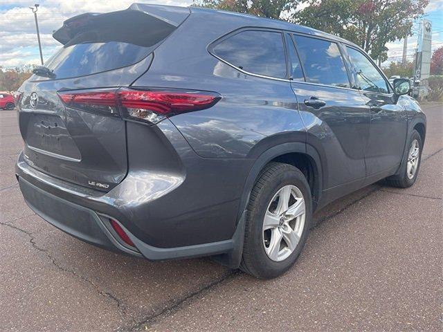 used 2022 Toyota Highlander car, priced at $28,894