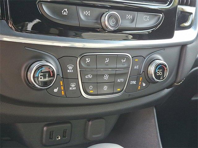 used 2023 Chevrolet Traverse car, priced at $30,677