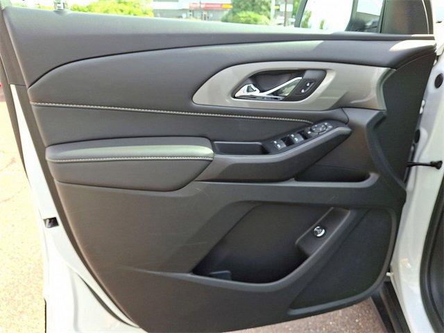 used 2023 Chevrolet Traverse car, priced at $30,677