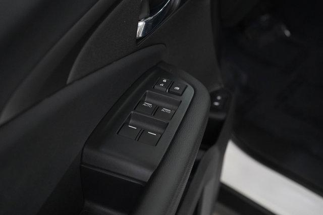used 2022 Honda Pilot car, priced at $34,998