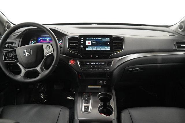 used 2022 Honda Pilot car, priced at $34,998