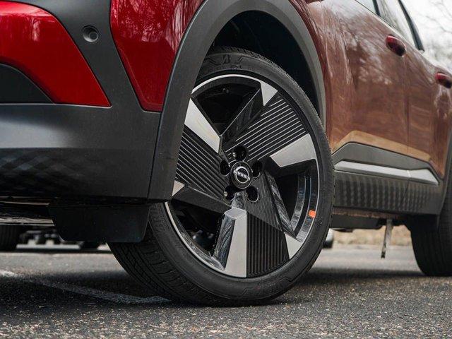 new 2025 Nissan Kicks car, priced at $31,399