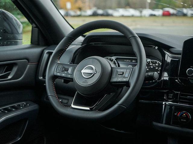 new 2025 Nissan Pathfinder car, priced at $43,505