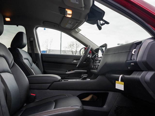 new 2025 Nissan Pathfinder car, priced at $43,799