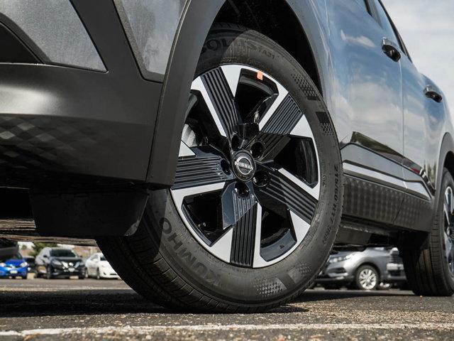 new 2025 Nissan Kicks car, priced at $28,999