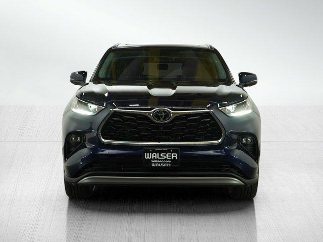 used 2023 Toyota Highlander car, priced at $46,998