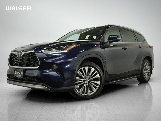 used 2023 Toyota Highlander car, priced at $46,998
