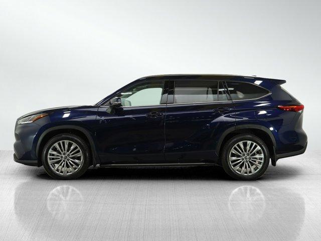 used 2023 Toyota Highlander car, priced at $46,998