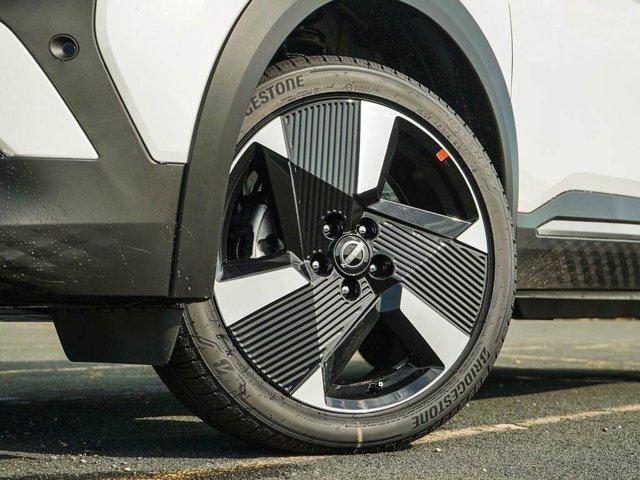 new 2025 Nissan Kicks car, priced at $28,749