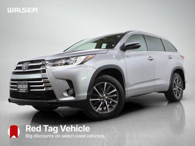 used 2017 Toyota Highlander car, priced at $24,499