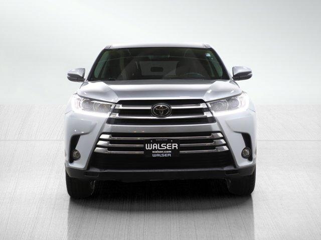 used 2017 Toyota Highlander car, priced at $26,599