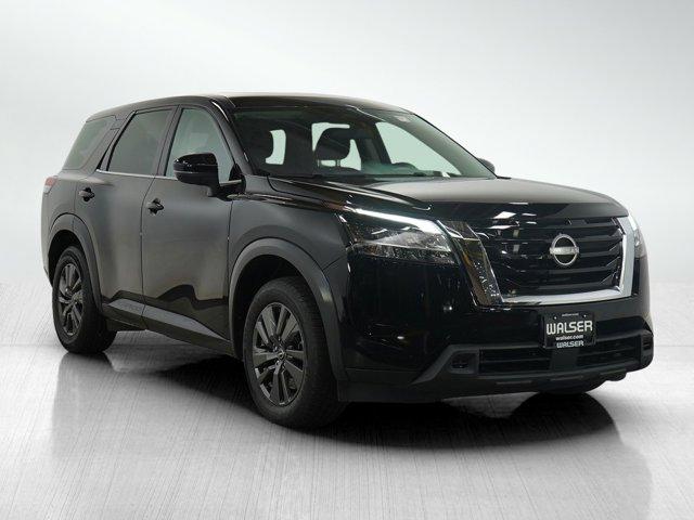 used 2022 Nissan Pathfinder car, priced at $24,799