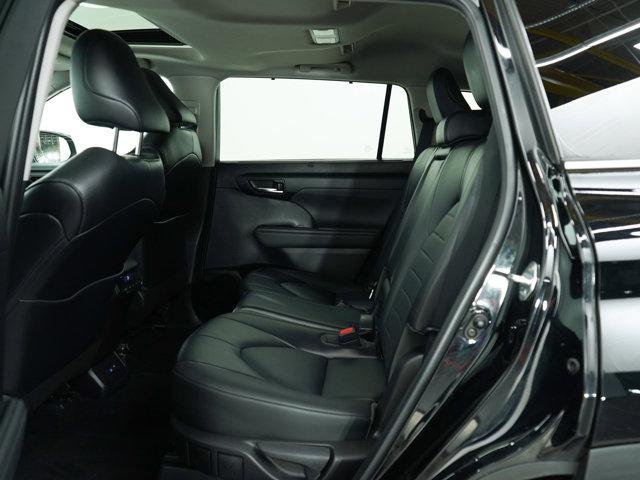 used 2022 Toyota Highlander car, priced at $35,998