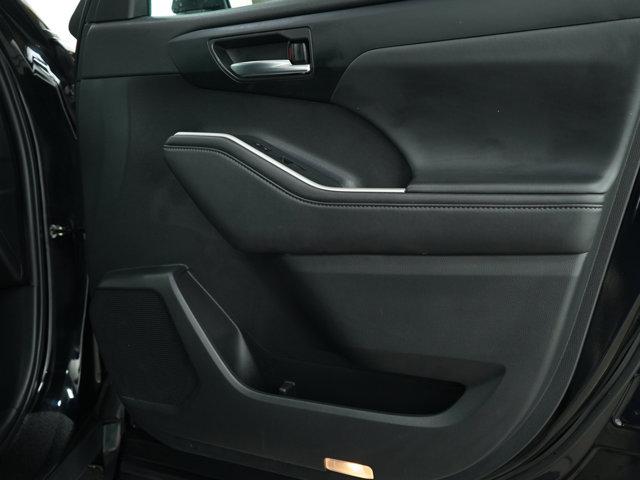 used 2022 Toyota Highlander car, priced at $35,998