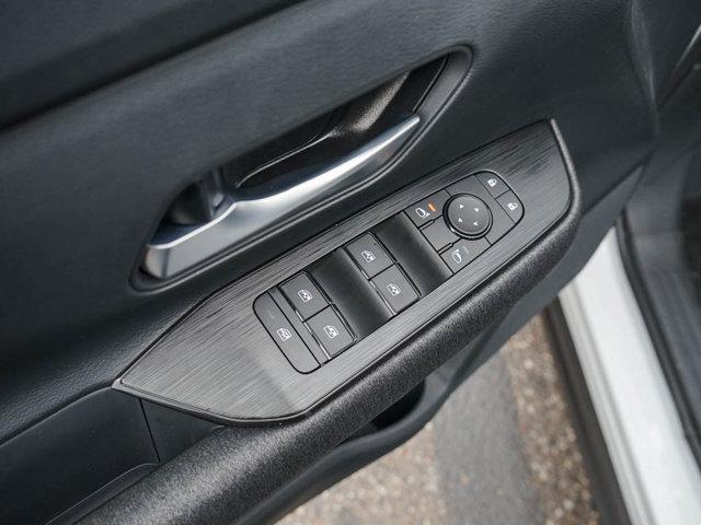new 2025 Nissan Kicks car, priced at $27,999