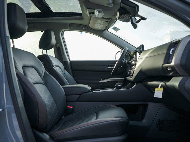 new 2025 Nissan Pathfinder car, priced at $49,799