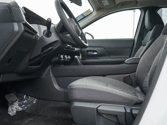 new 2025 Nissan Kicks car, priced at $27,999