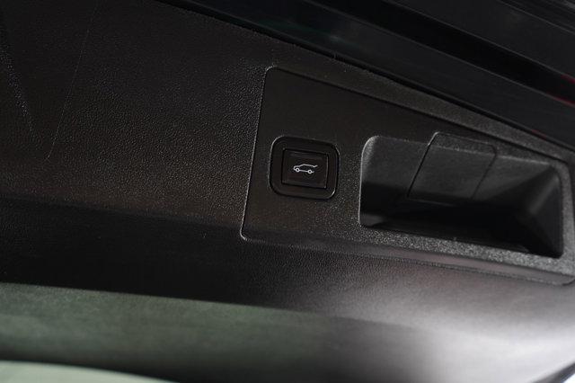 used 2020 Cadillac XT5 car, priced at $22,499