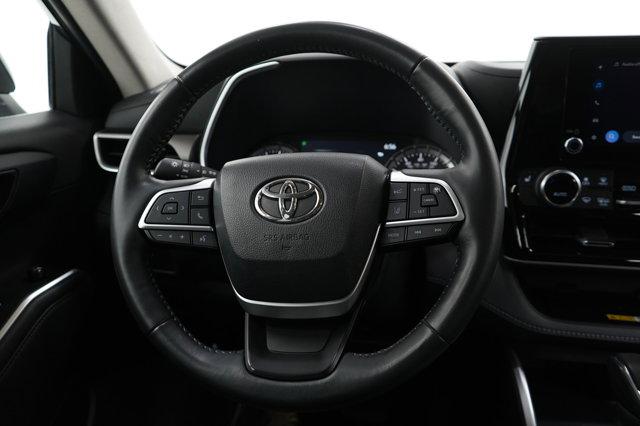 used 2023 Toyota Highlander car, priced at $38,998