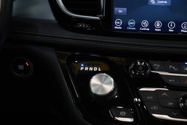 used 2018 Chrysler Pacifica car, priced at $18,499