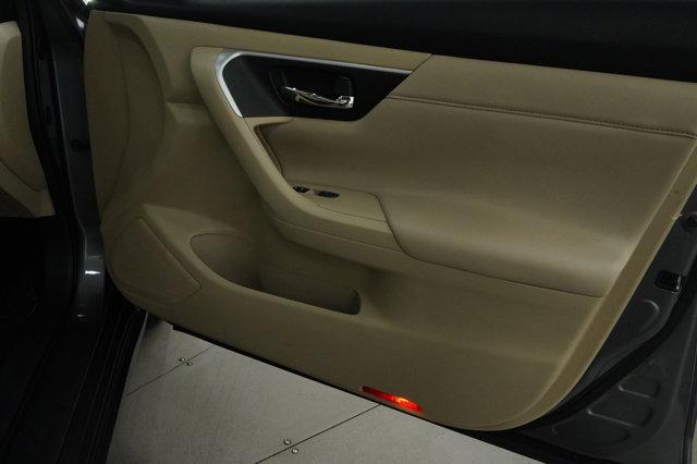 used 2016 Nissan Altima car