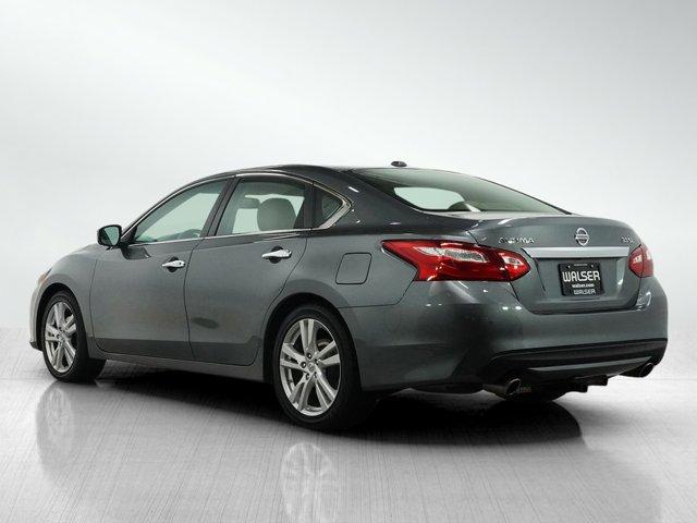 used 2016 Nissan Altima car