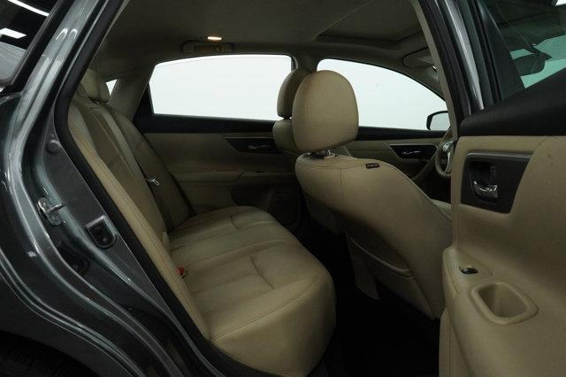 used 2016 Nissan Altima car