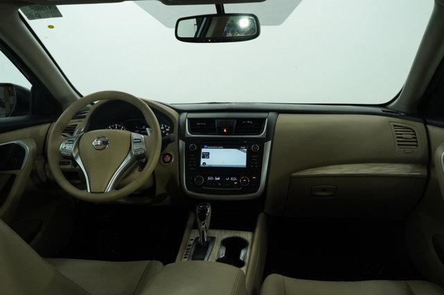 used 2016 Nissan Altima car