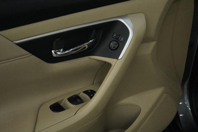 used 2016 Nissan Altima car